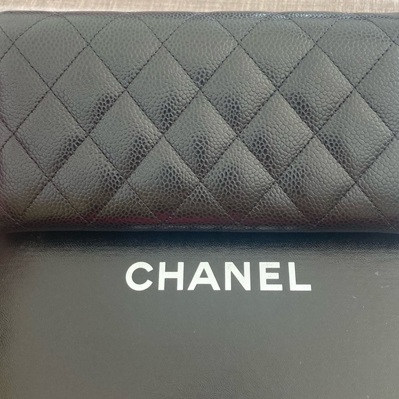 CHANEL CLASSIC BLACK CAVIAR FLAP WALLET - Picture 7 of 7
